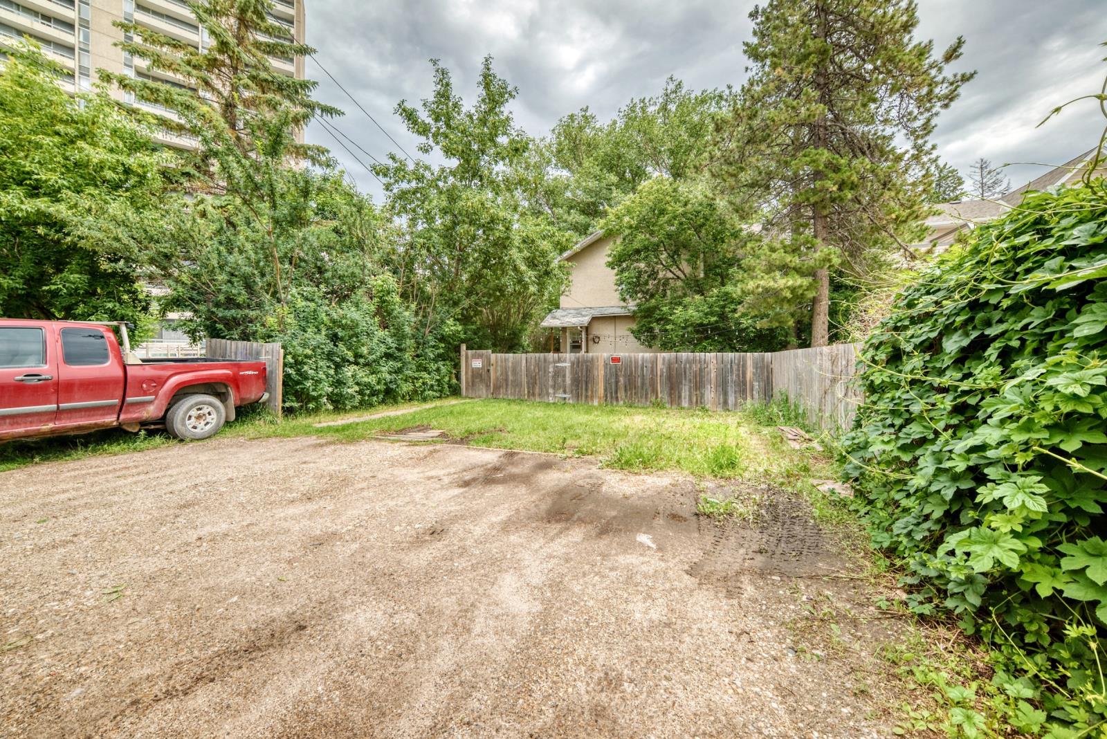 8630 108a St Nw Property Photo 1