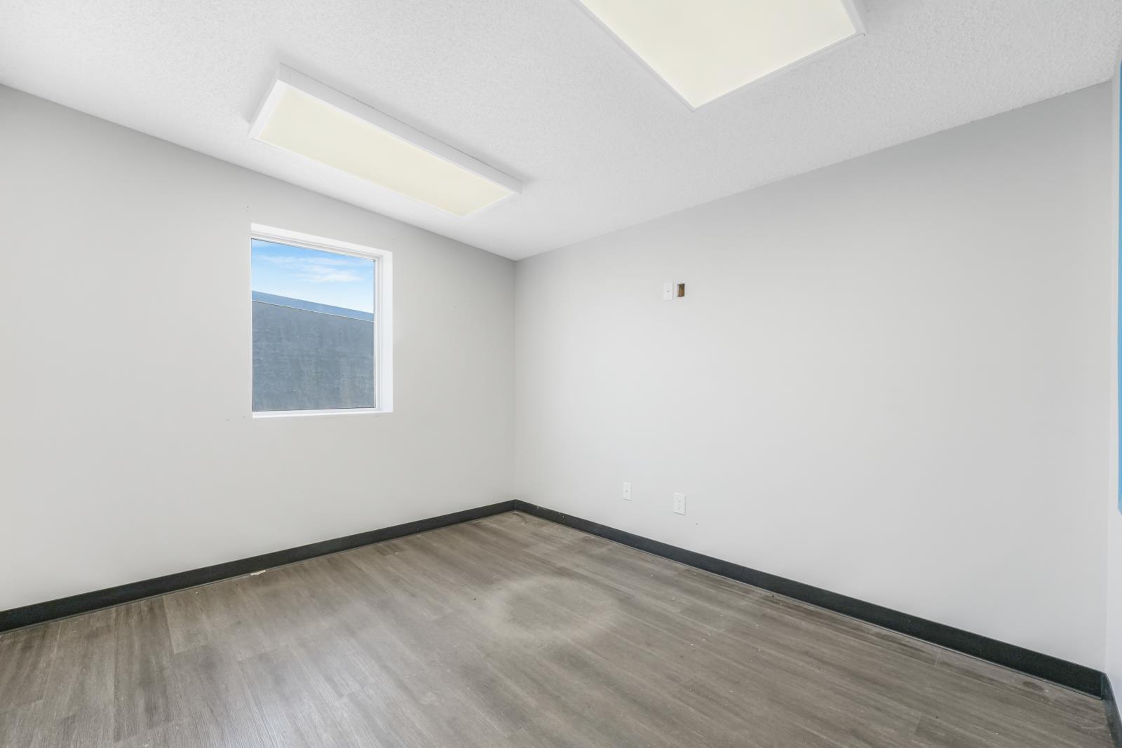 #26 4004 97 Street Property Photo 10