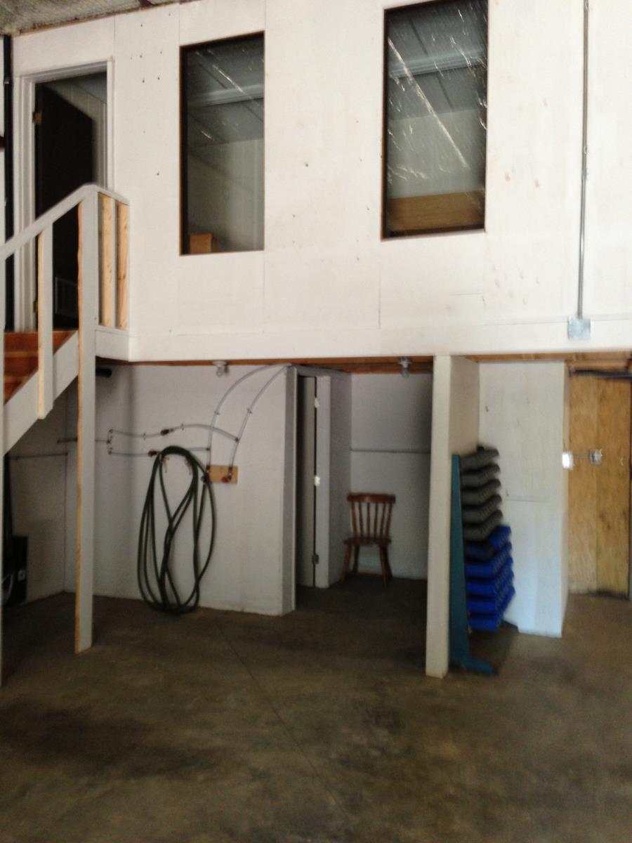 5606 57 Street Property Photo 4