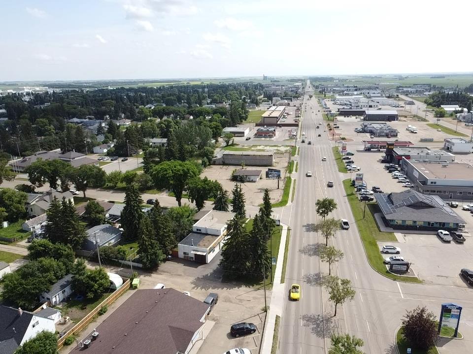 4911 55a St Property Photo 16