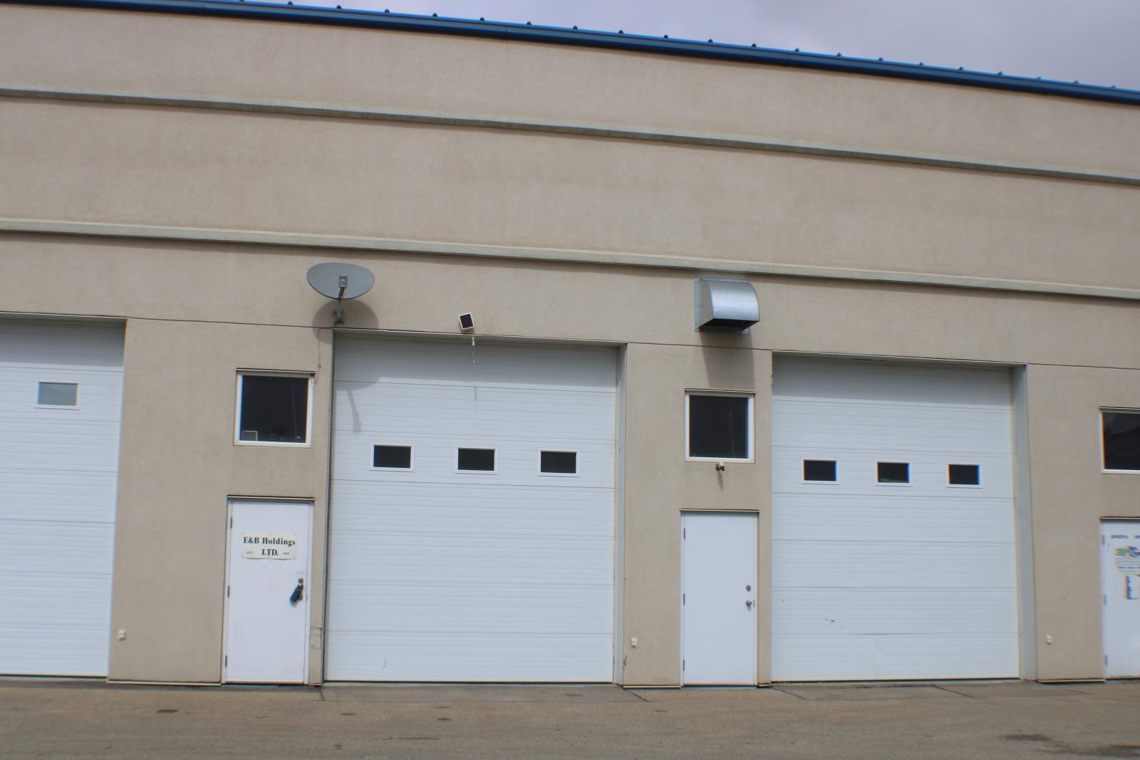 203 & 204, 79 Boulder Blvd.