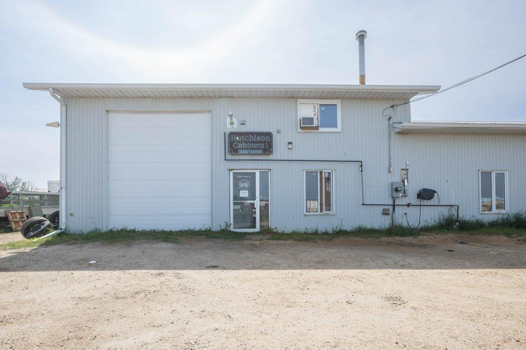 9407 109 St Property Photo 4