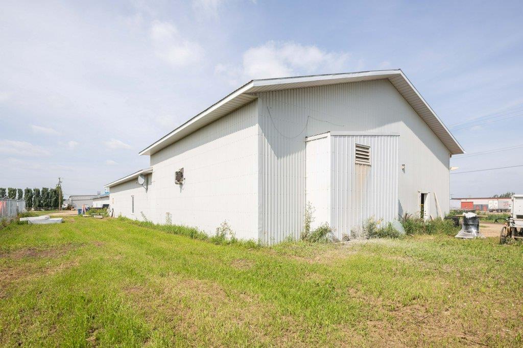 9407 109 St Property Photo 7