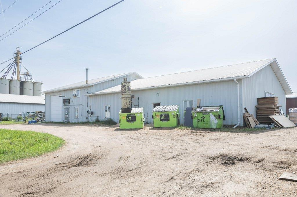 9407 109 St Property Photo 9