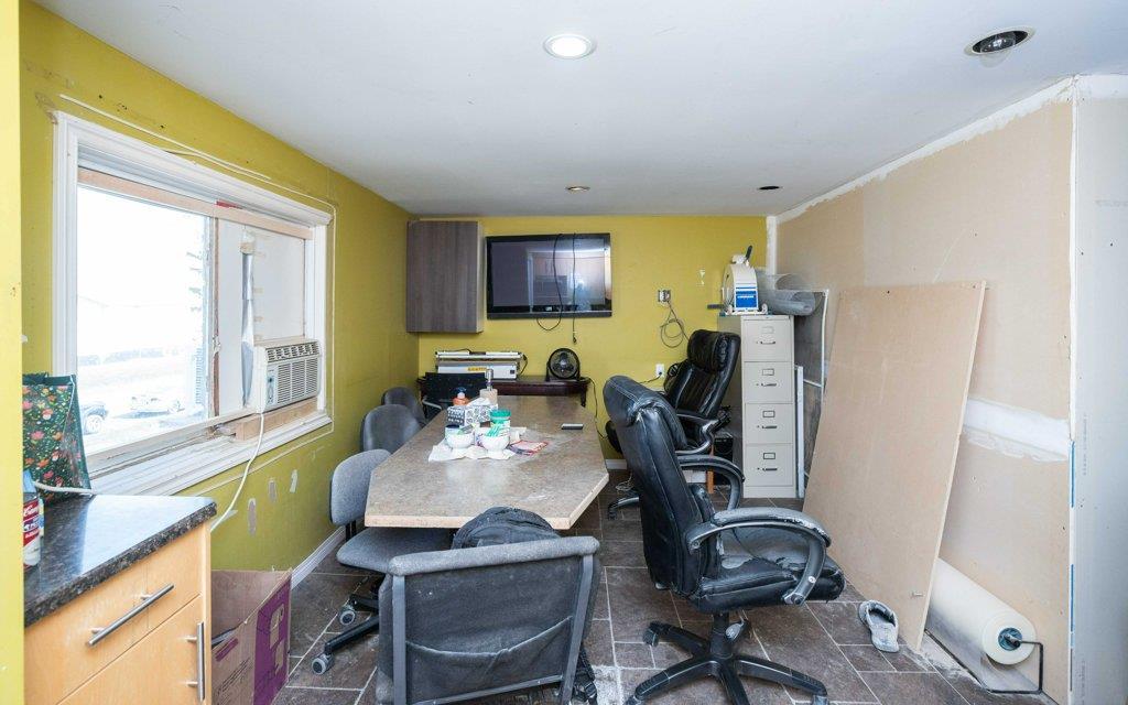 9407 109 St Property Photo 55