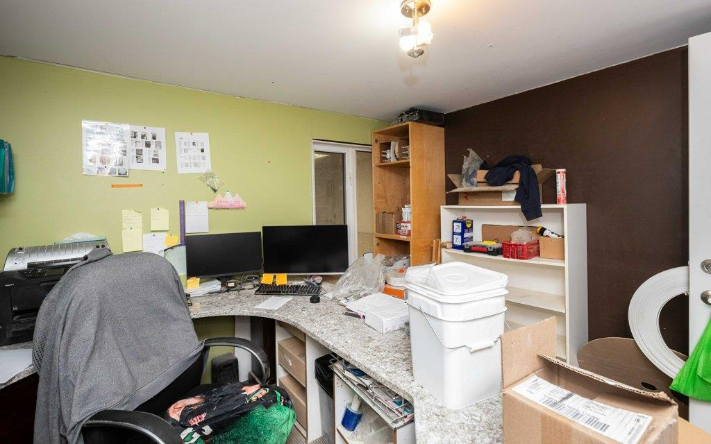 9407 109 St Property Photo 59