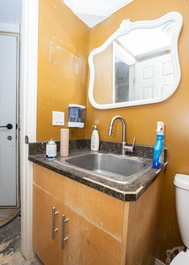 9407 109 St Property Photo 64