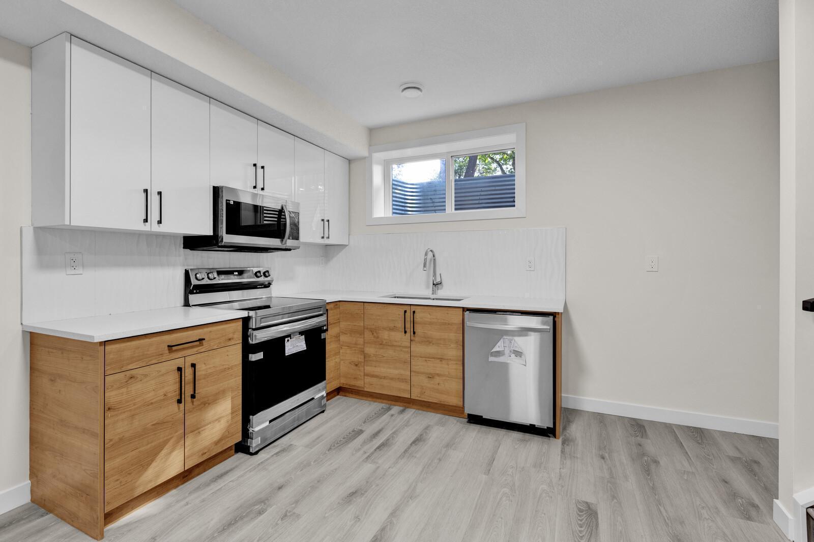 11730-32 90 St Nw Property Photo 7