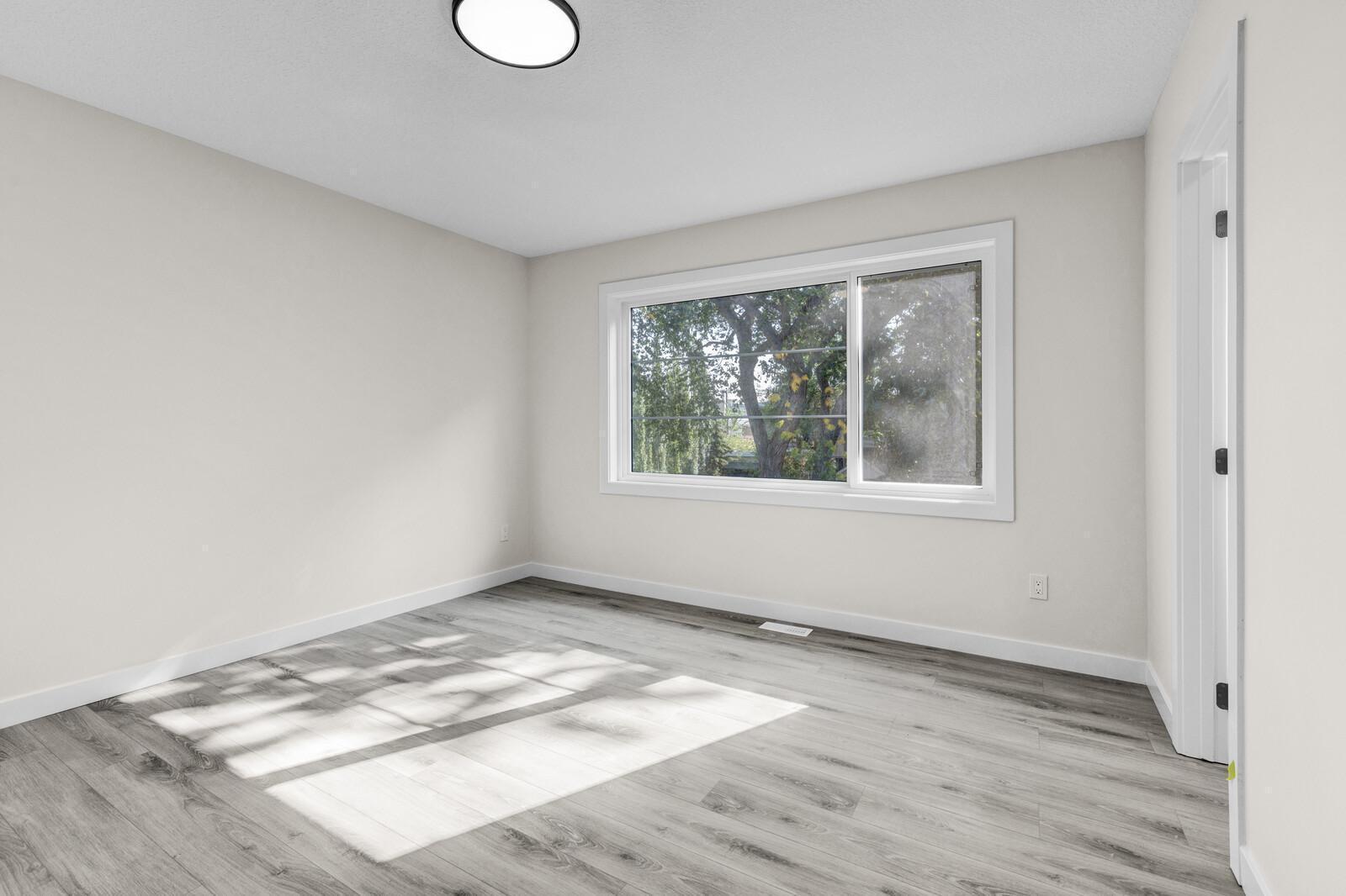 11730-32 90 St Nw Property Photo 10