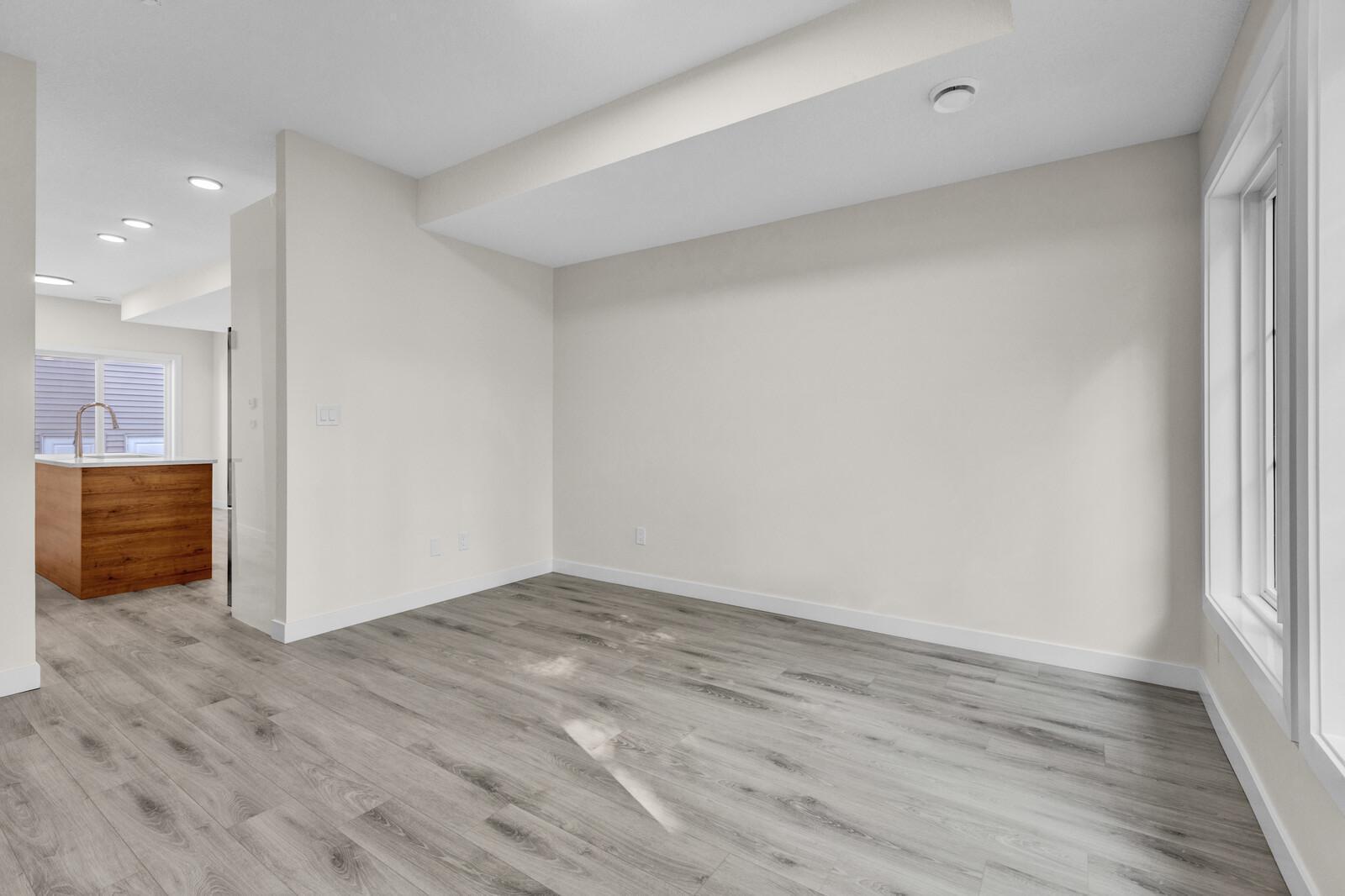 11730-32 90 St Nw Property Photo 14