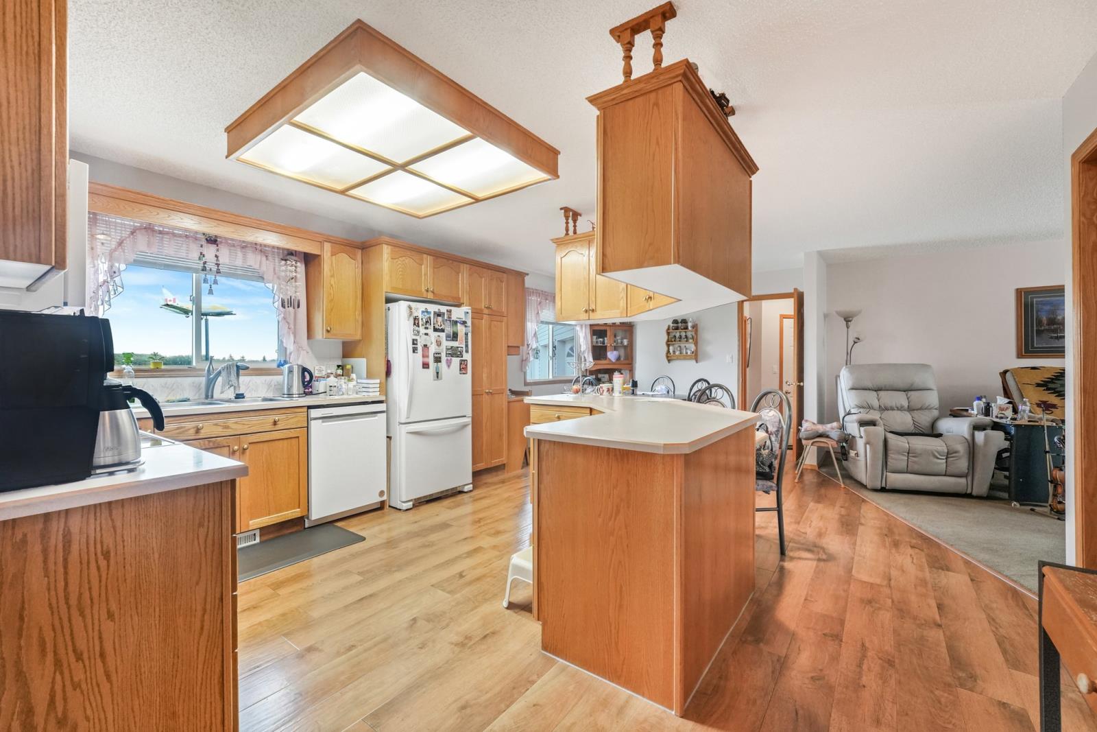 55120 Highway 2 Property Photo 10
