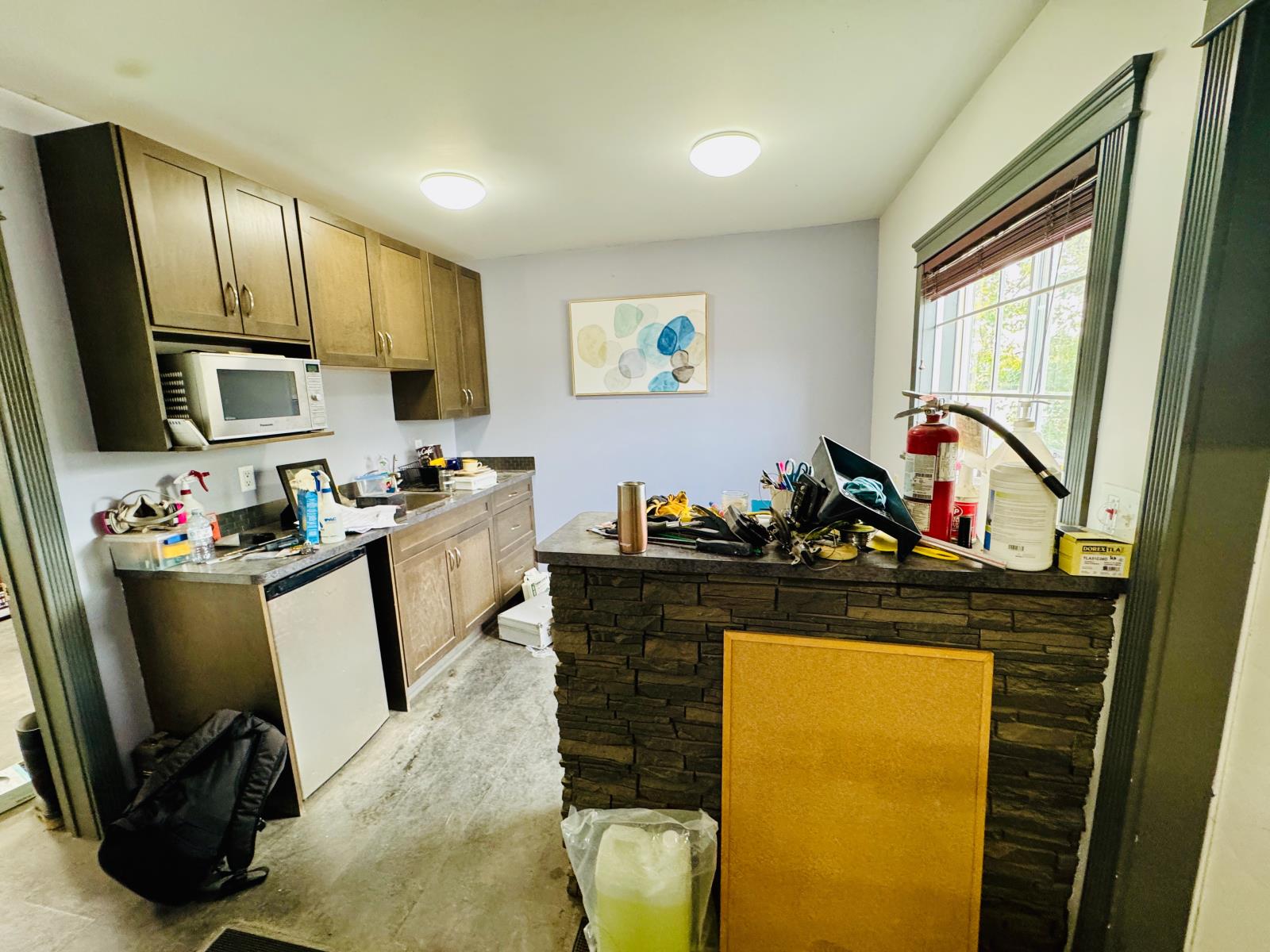 5217 51 St Property Photo 2