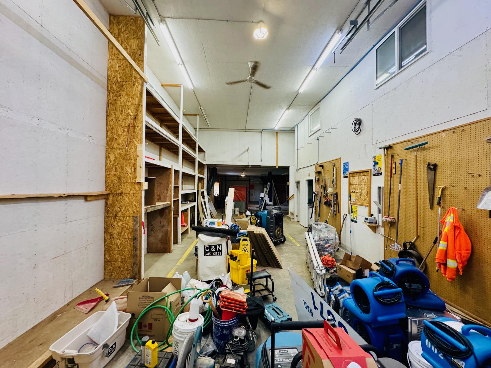 5217 51 St Property Photo 7
