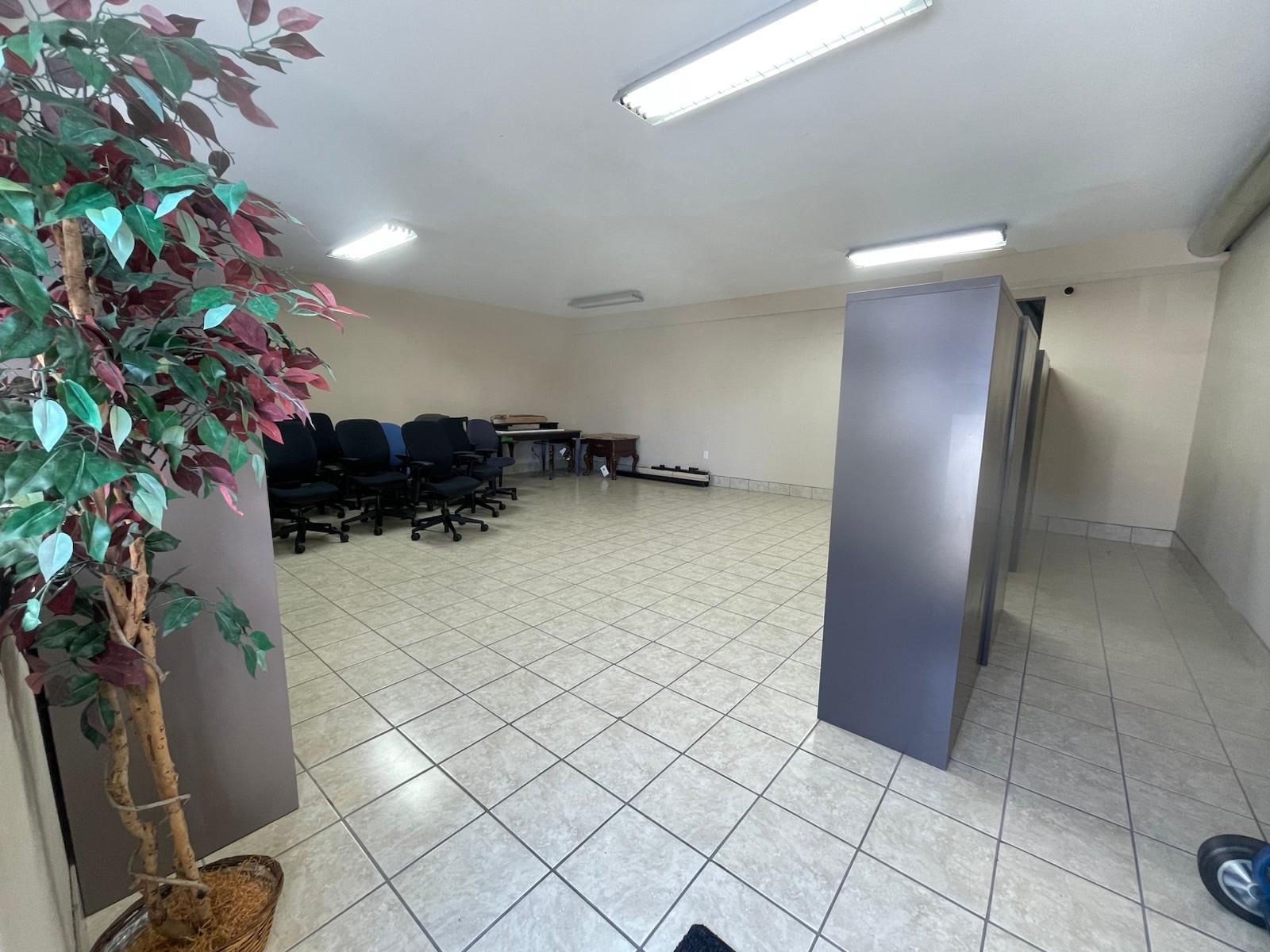 15634 - 112 Avenue Nw Property Photo 8