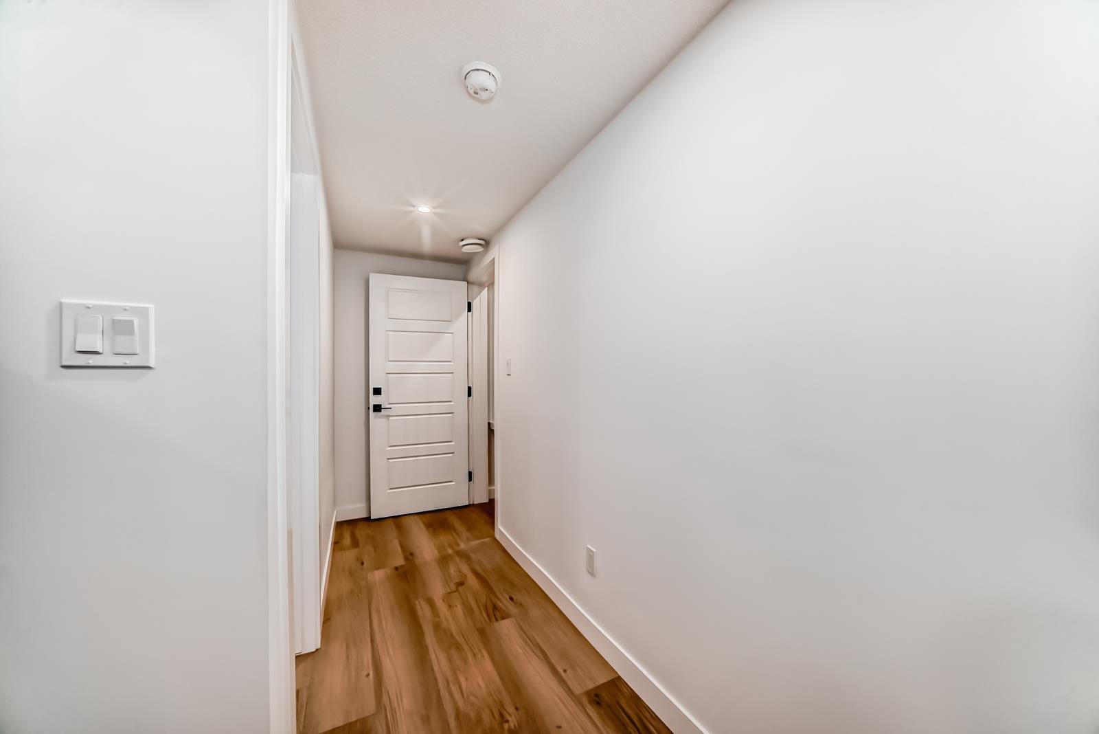 11519 & 11521 67 St Nw Property Photo 34