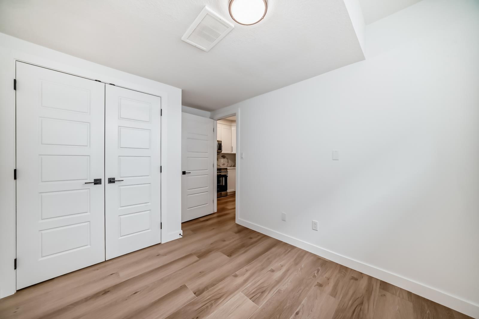 11519 & 11521 67 St Nw Property Photo 39