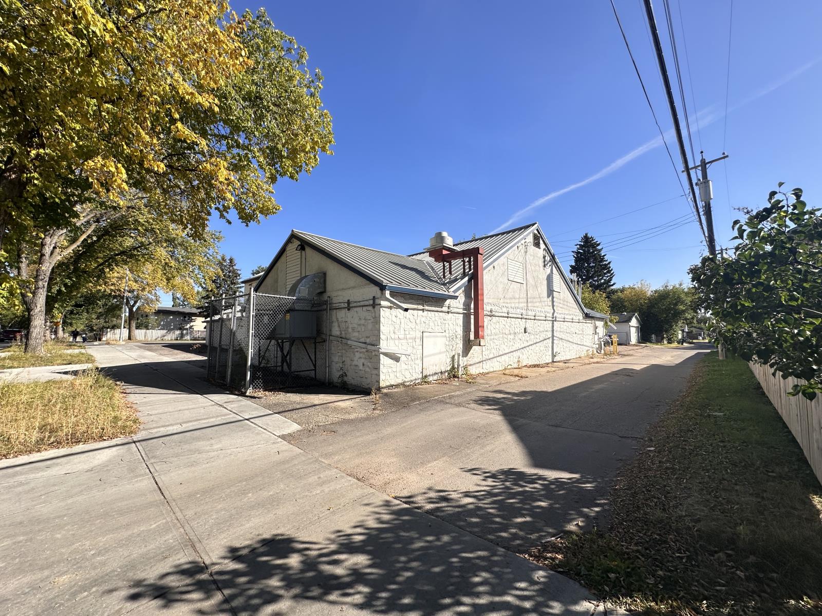 11823 129 Avenue Nw Property Photo 5