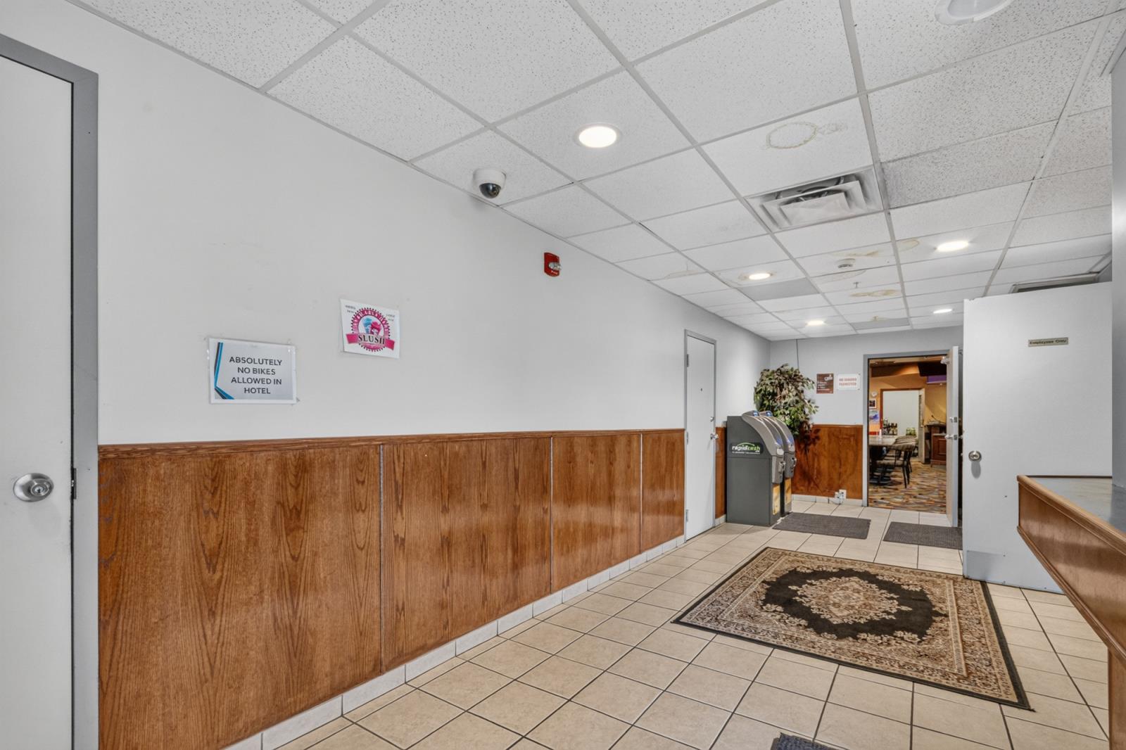 12704 120 Street Nw Property Photo 8