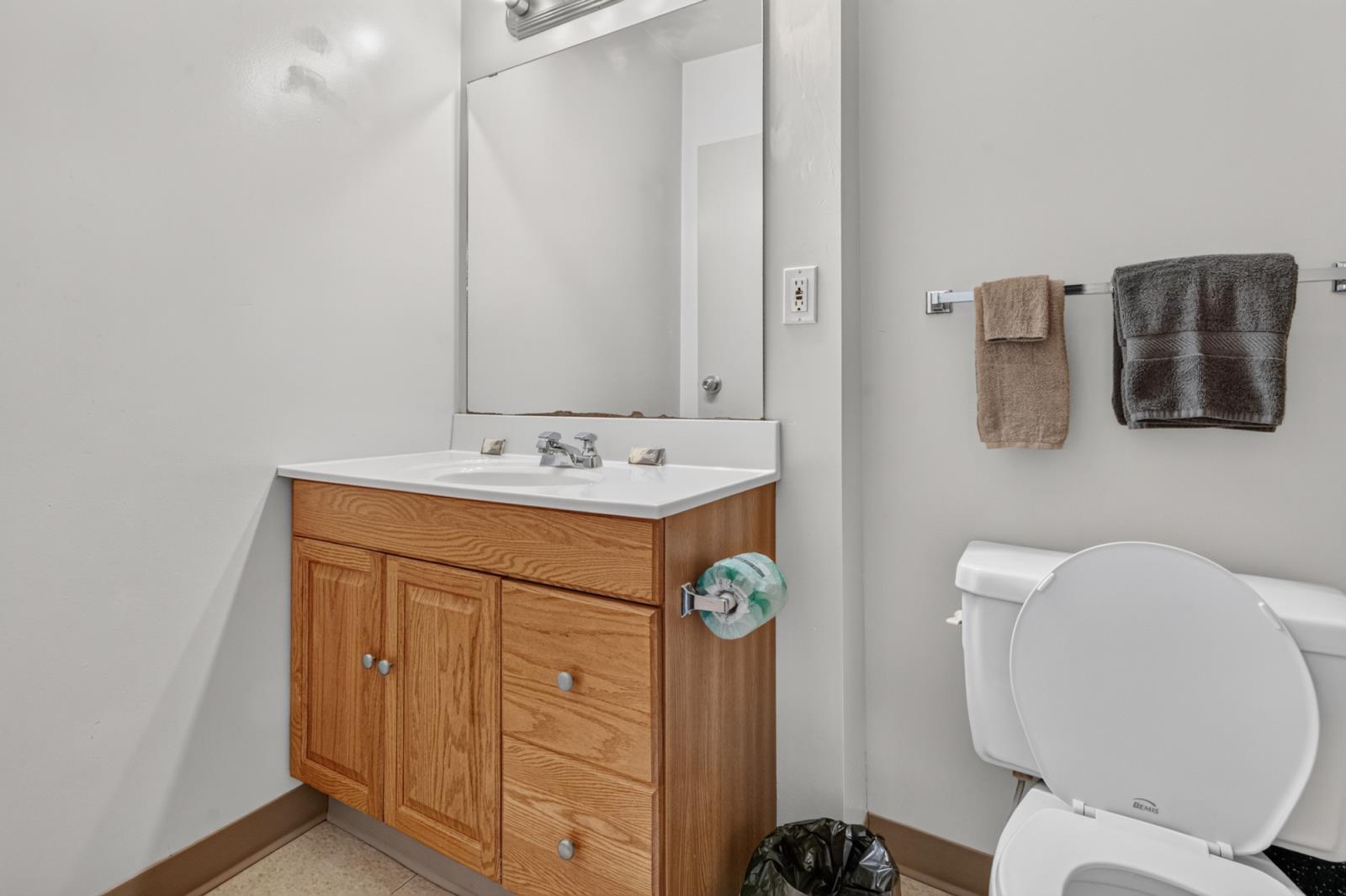 12704 120 Street Nw Property Photo 27