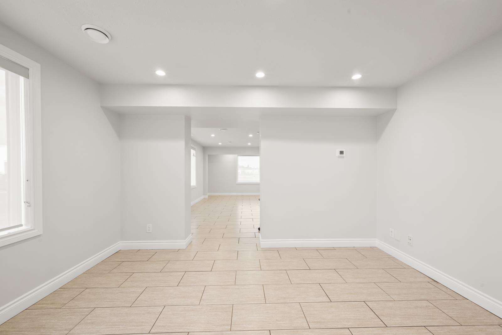 8846-8848-8850 60 Ave Nw Property Photo 25