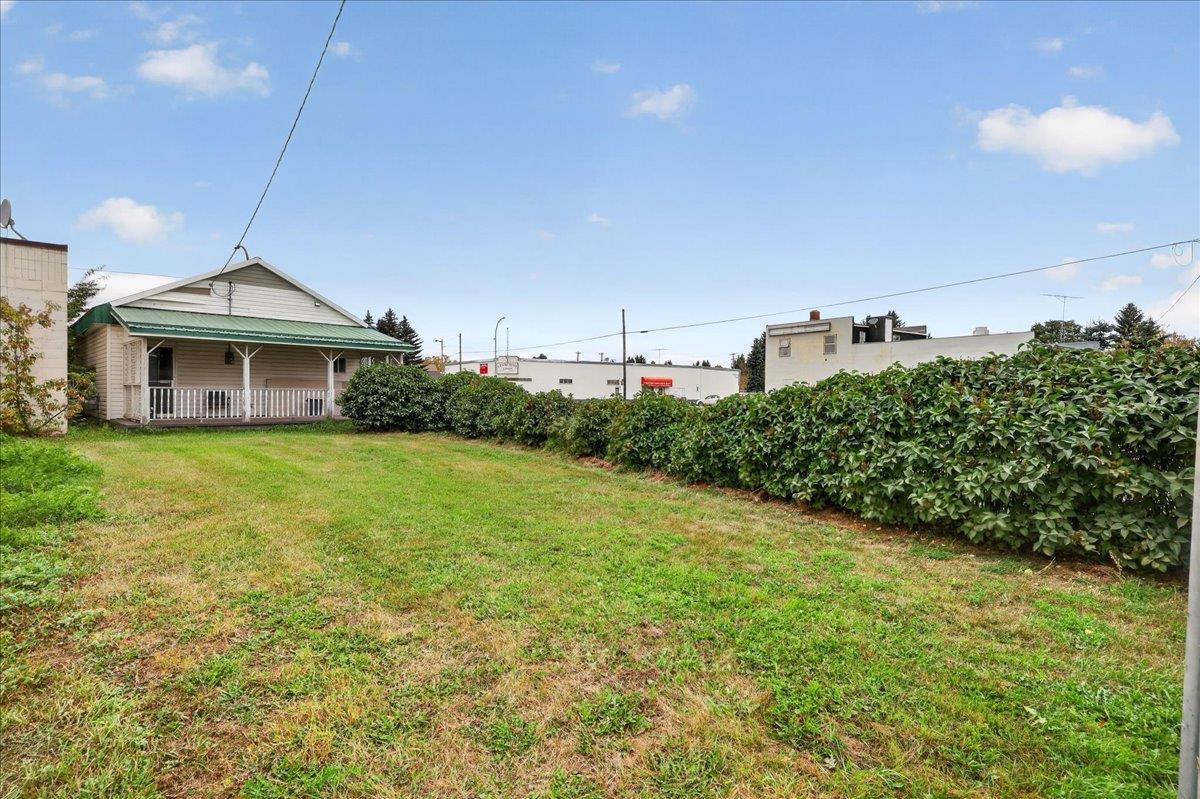 5033 51 Street Property Photo 26