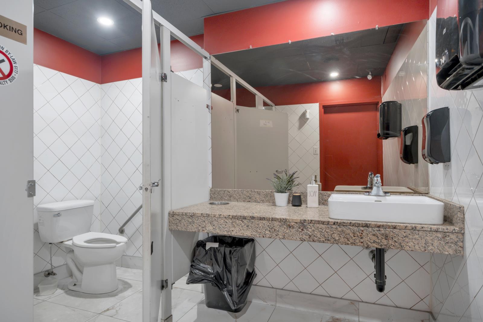 8208 107 St Nw Property Photo 15
