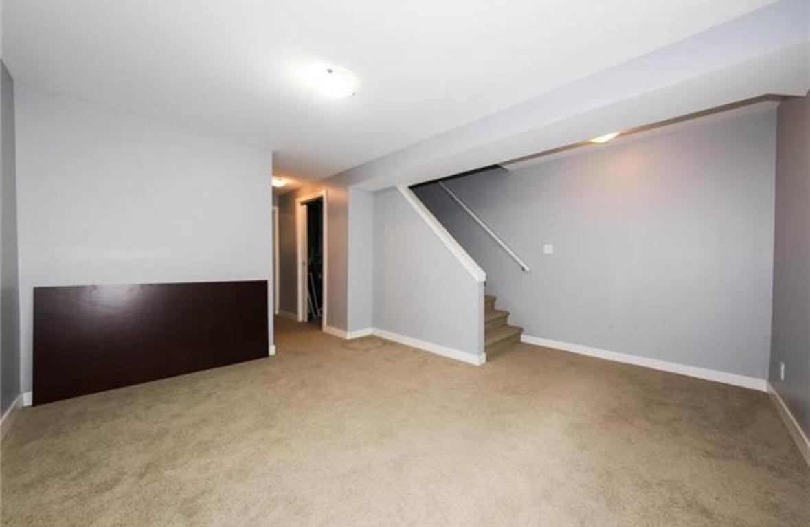16 Mager Dr E Property Photo 14