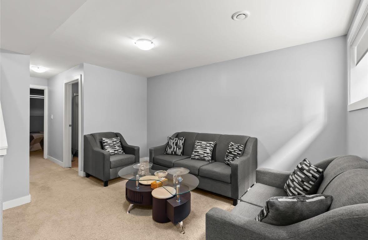16 Mager Dr E Property Photo 21