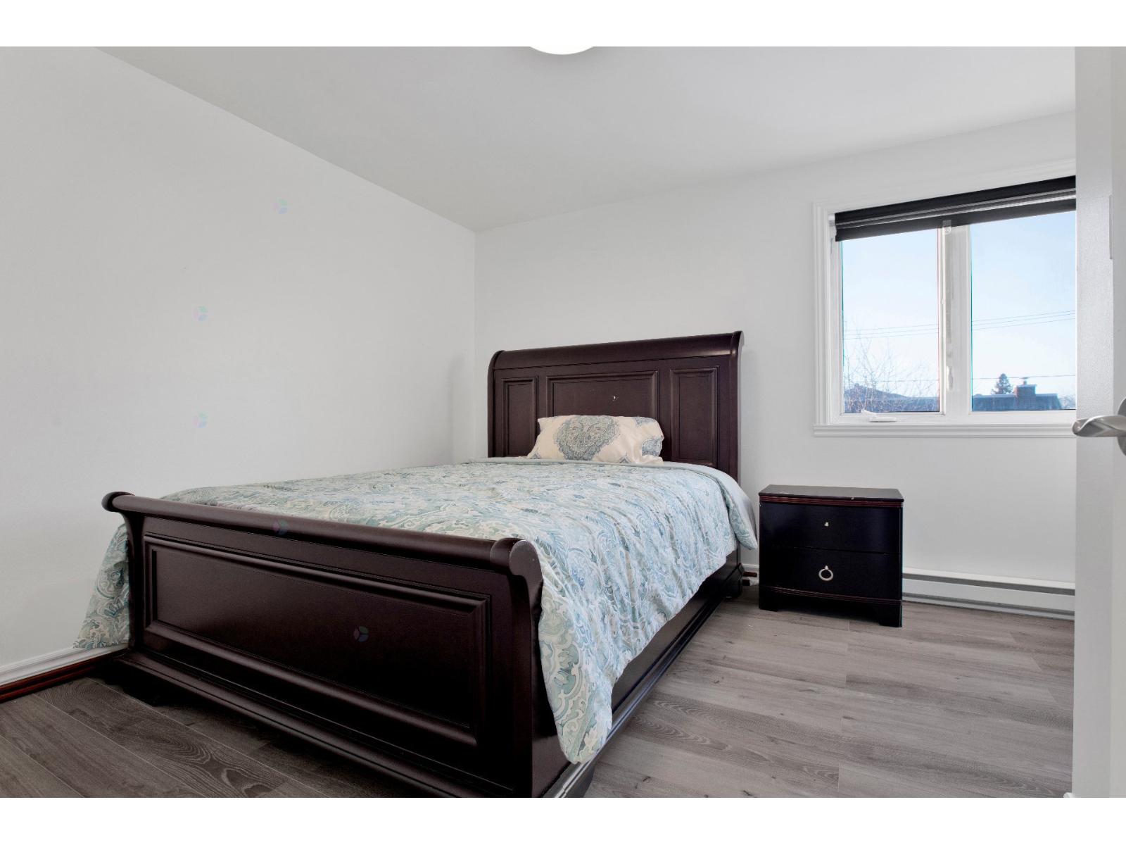 3996 Rue Mance, #201 Property Photo 10