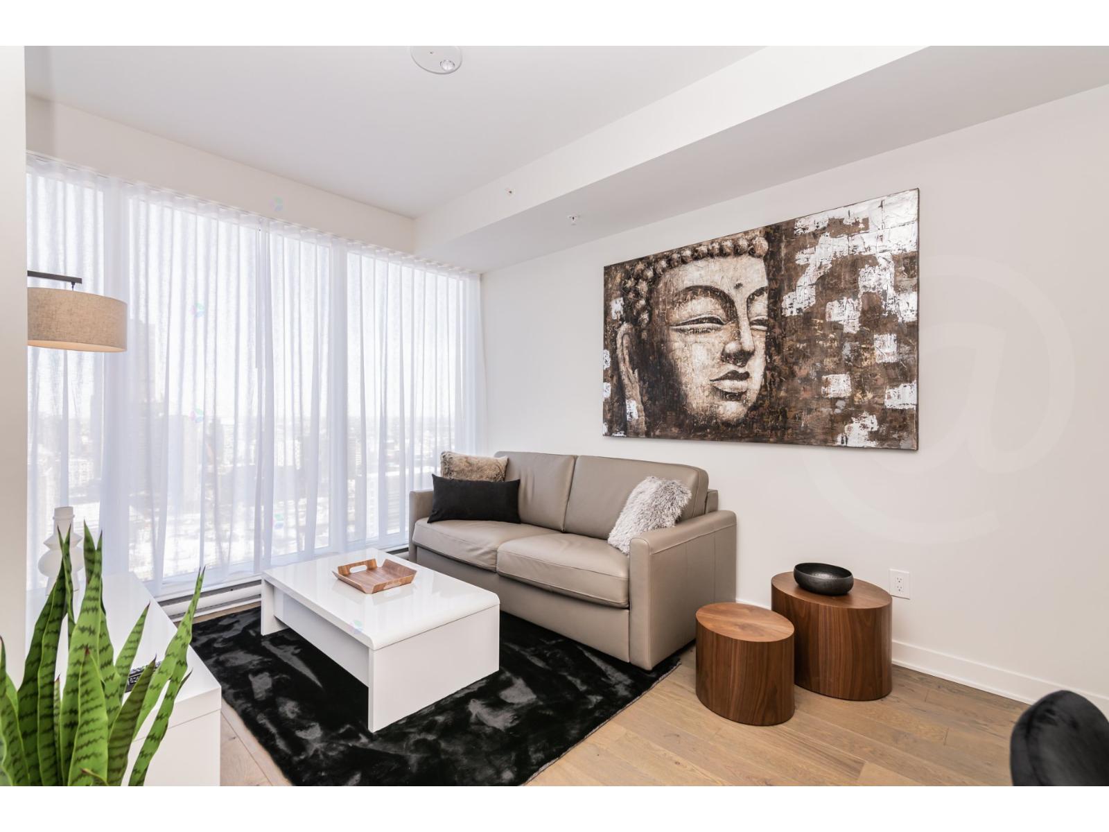 1188 Rue St-antoine O., #3010 Property Photo 2