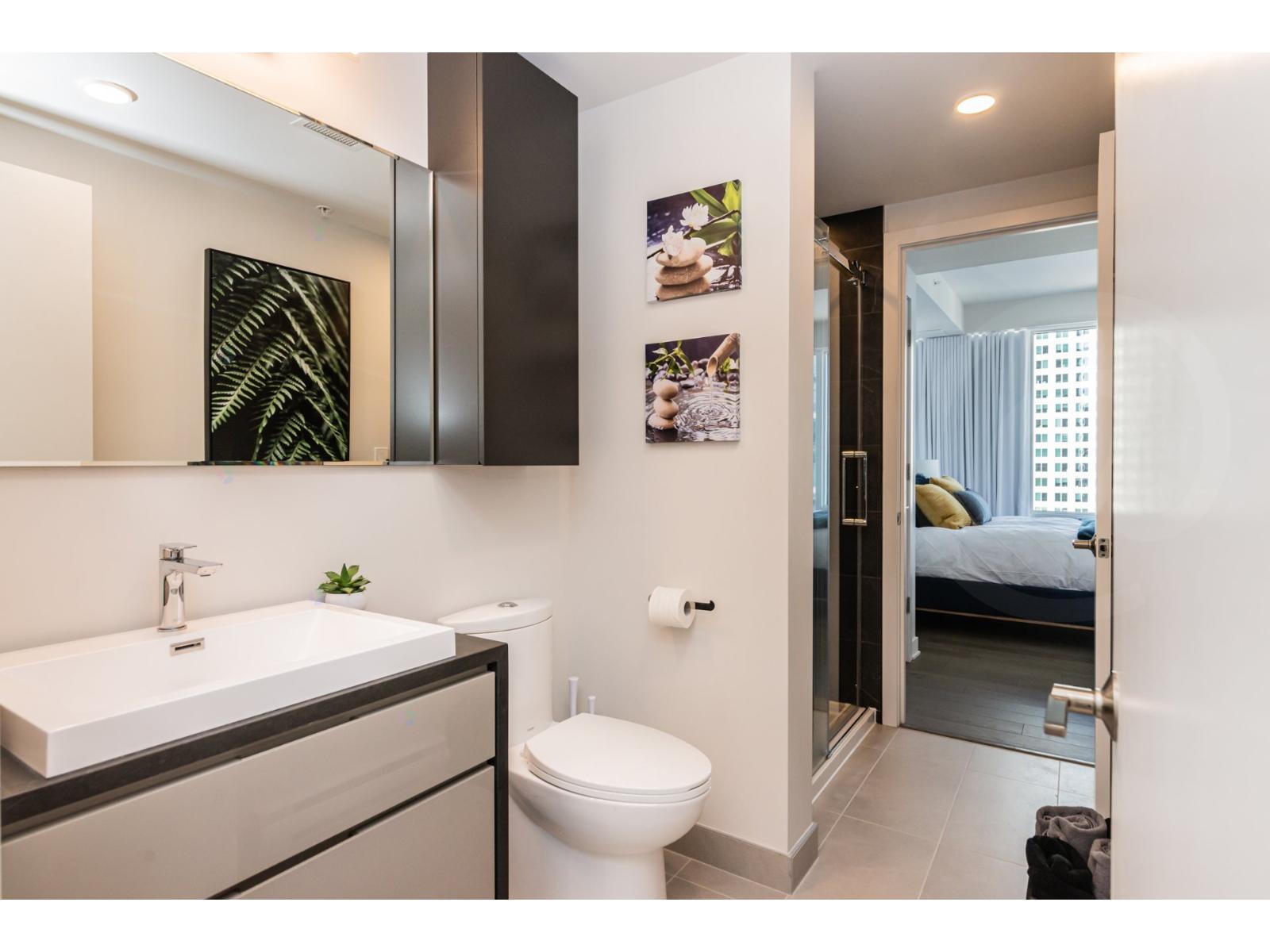 1188 Rue St-antoine O., #3010 Property Photo 10