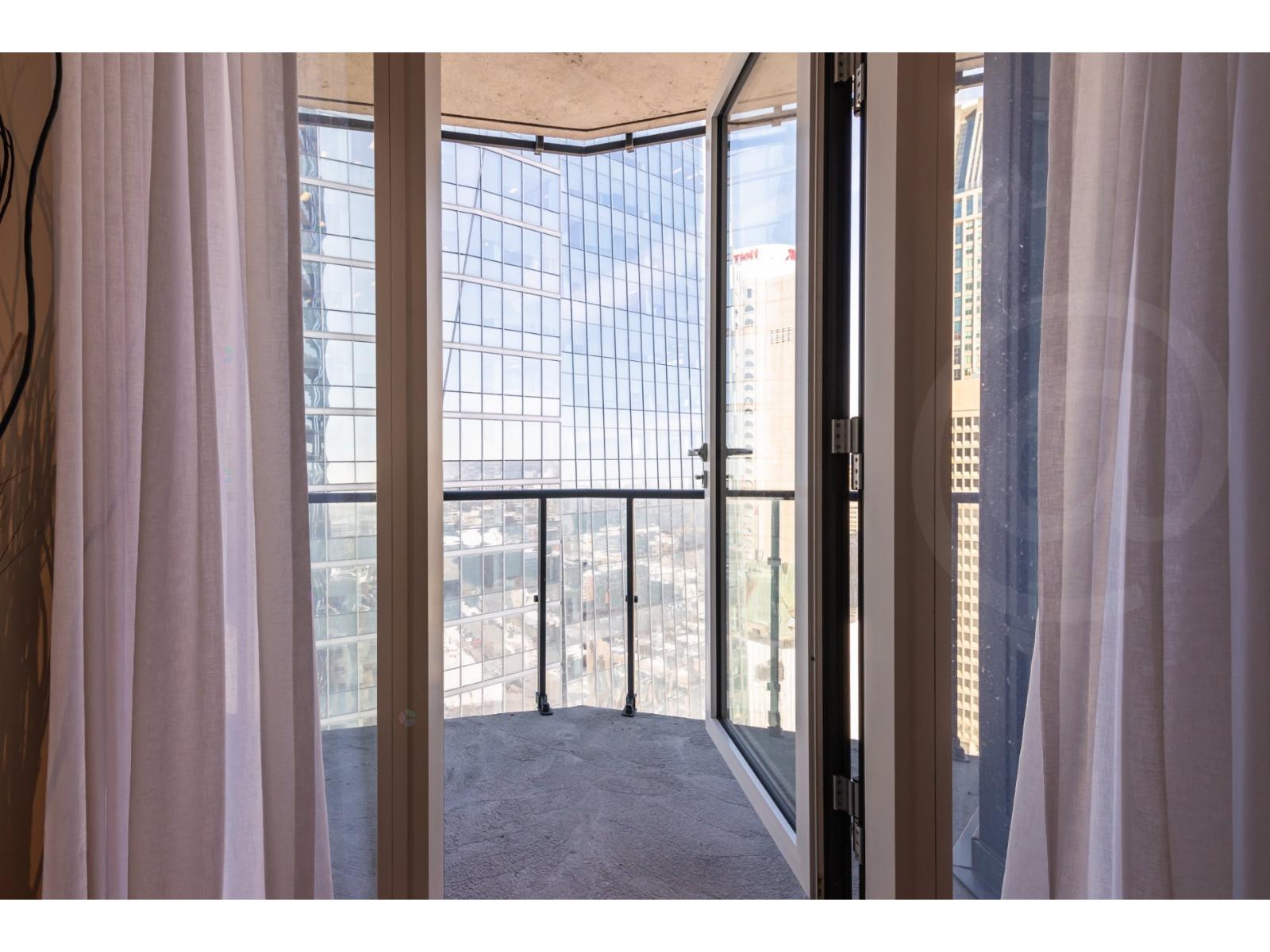 1188 Rue St-antoine O., #3010 Property Photo 20