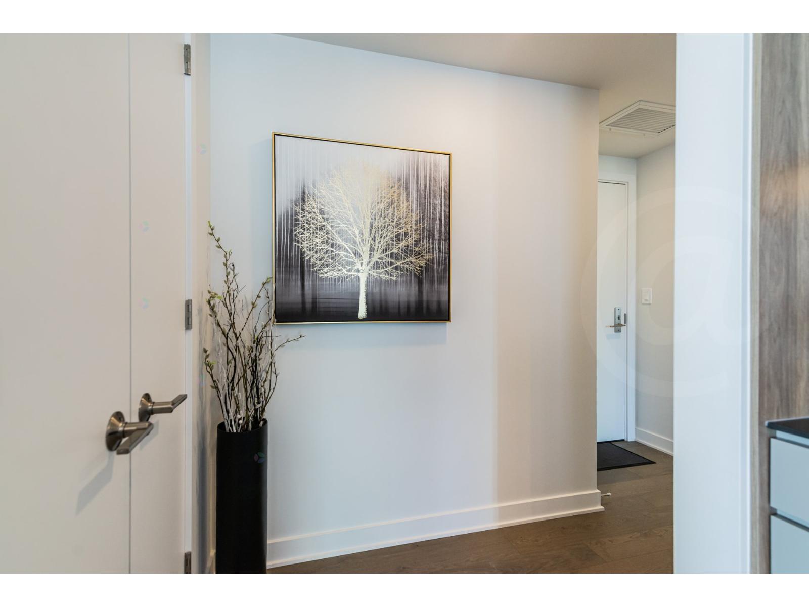 1188 Rue St-antoine O., #3010 Property Photo 25