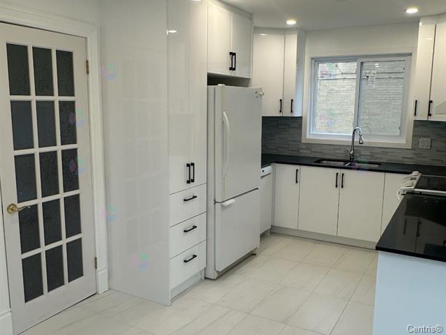 5758 Av. Mapleridge