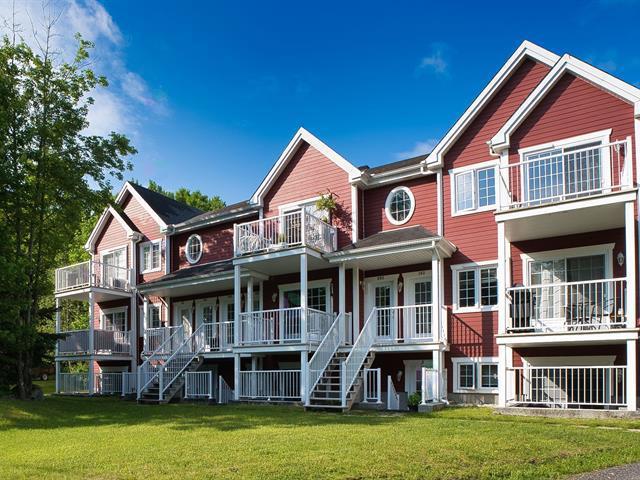 112 Rue De Laviolette, #1