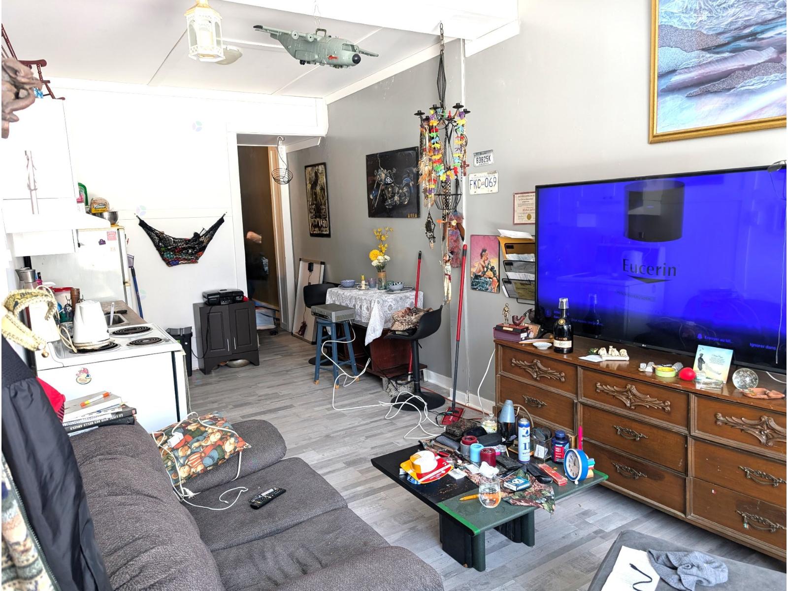 631-637 4e Rue Property Photo 3