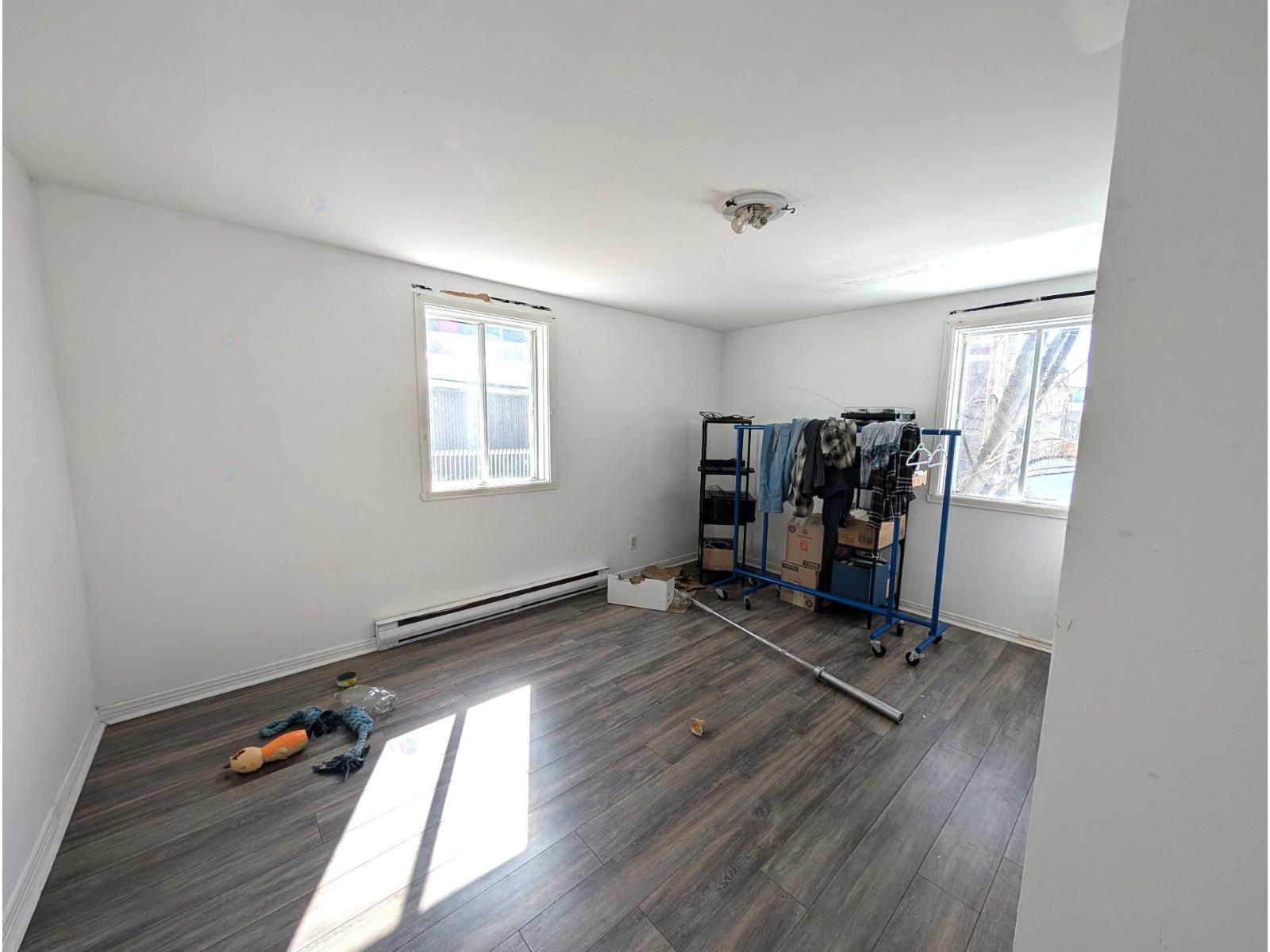 631-637 4e Rue Property Photo 12