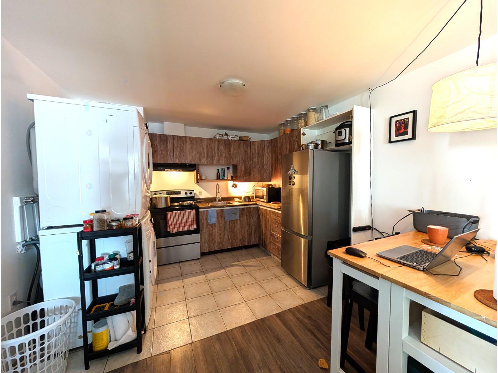 631-637 4e Rue Property Photo 14