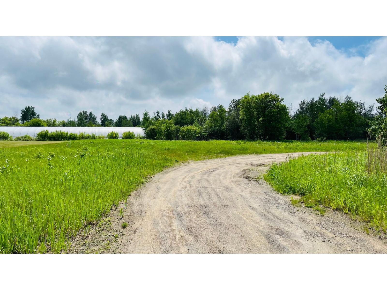 Boul. Thibeau Property Photo 4