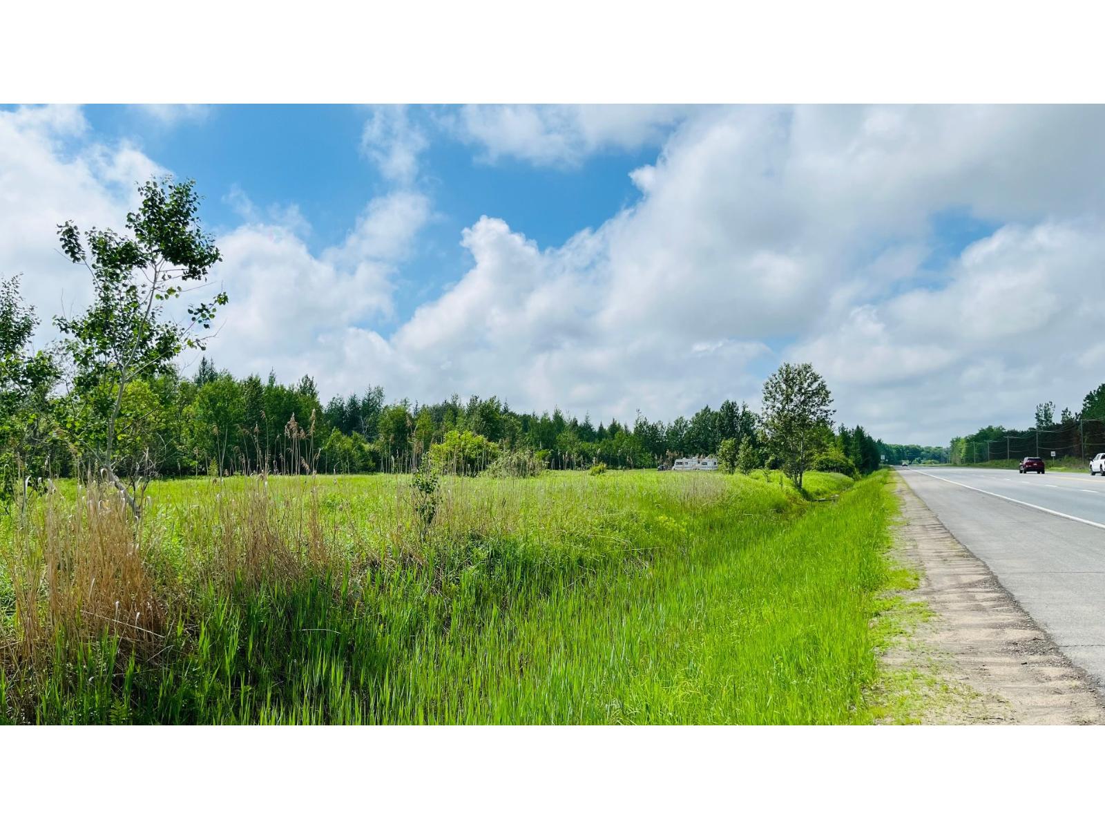 Boul. Thibeau Property Photo 6