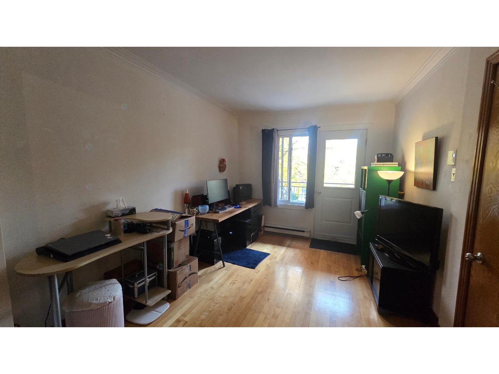 6867 12e Avenue Property Photo 15