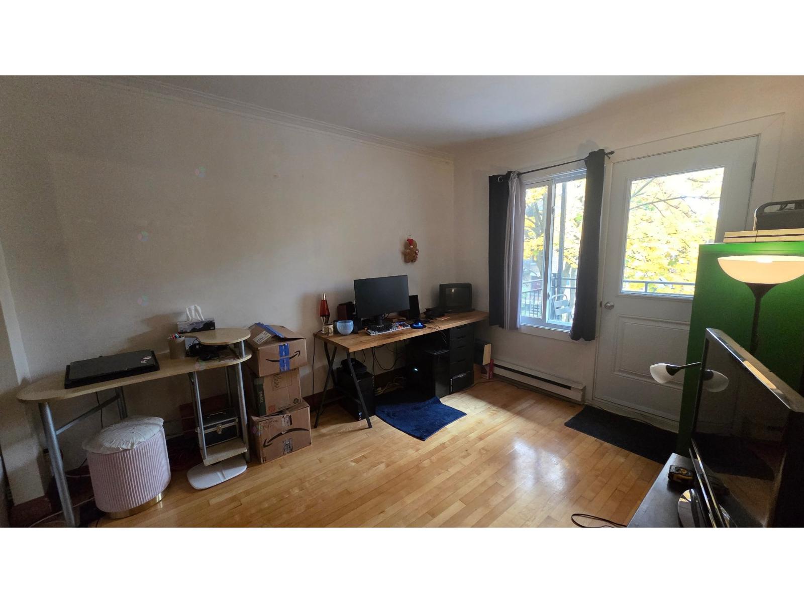 6867 12e Avenue Property Photo 18