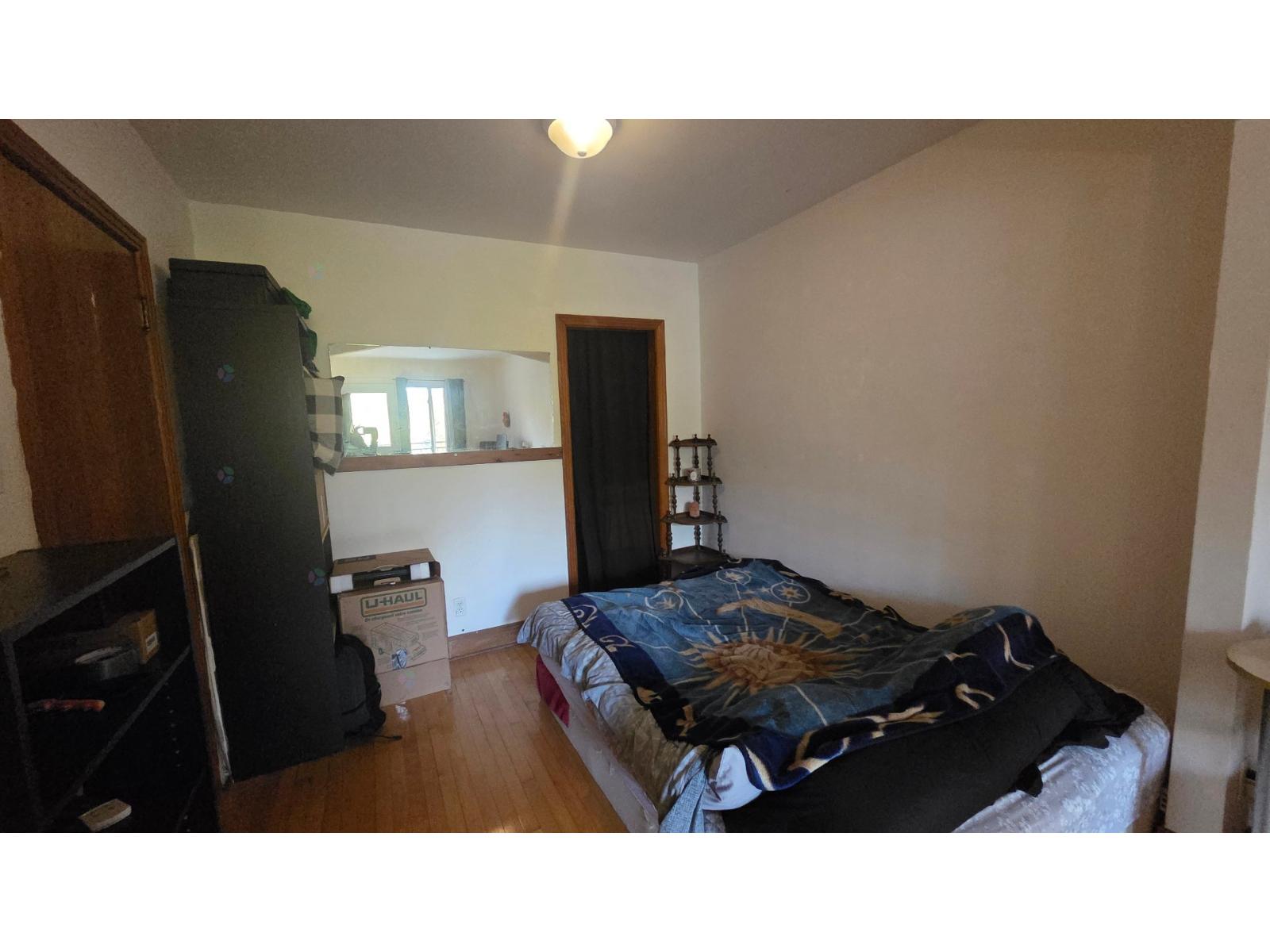 6867 12e Avenue Property Photo 19