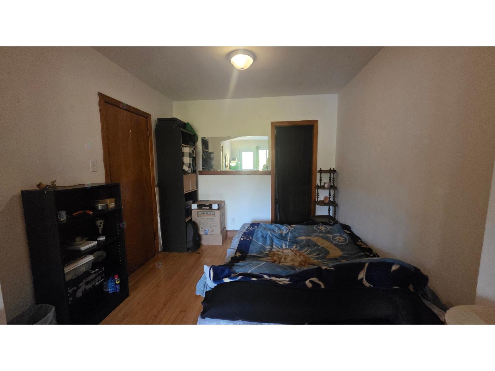 6867 12e Avenue Property Photo 20