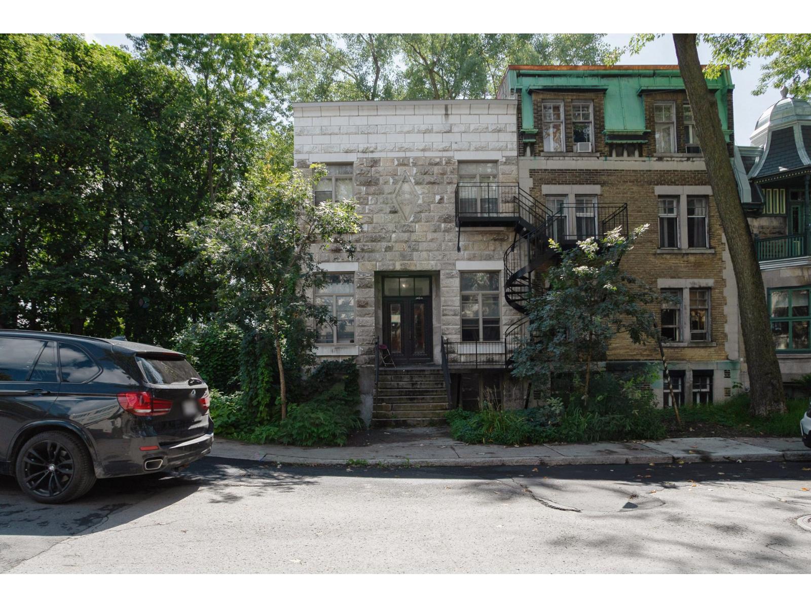 2180 Rue Du Souvenir Property Photo 1