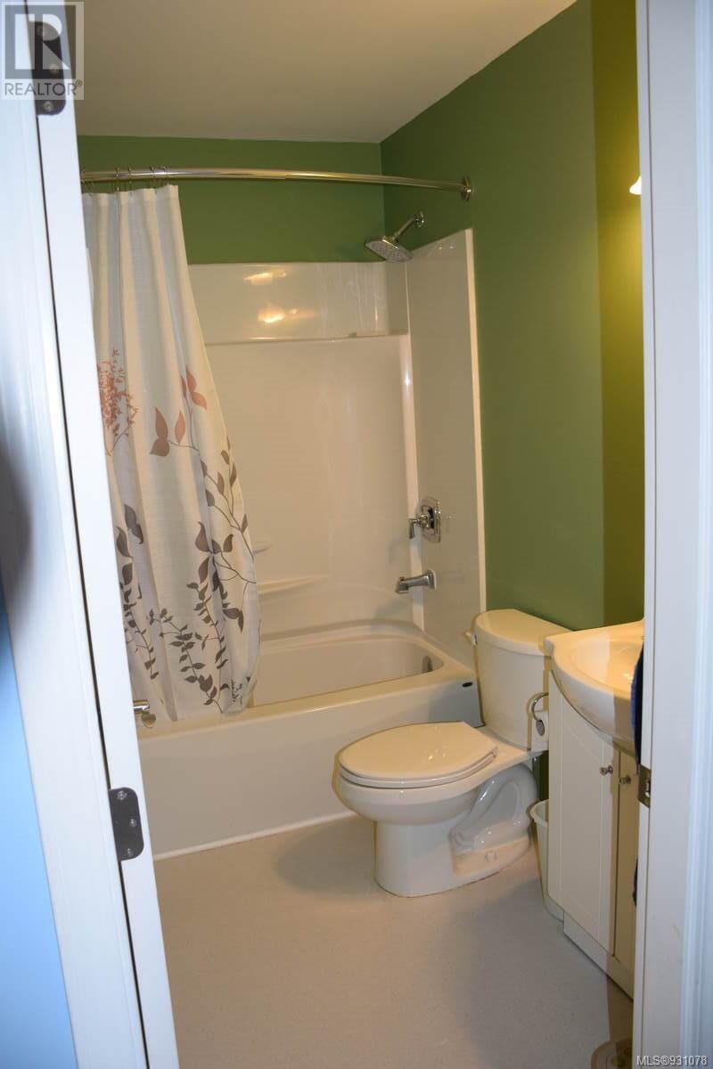 7370 Thunderbird Way Property Photo 13