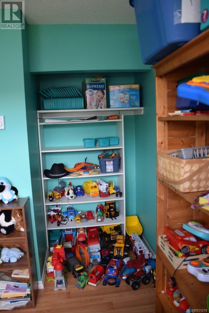 7370 Thunderbird Way Property Photo 17