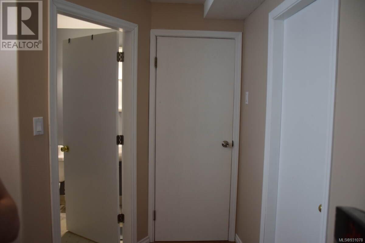 7370 Thunderbird Way Property Photo 21