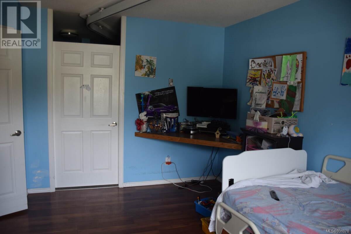 7370 Thunderbird Way Property Photo 22