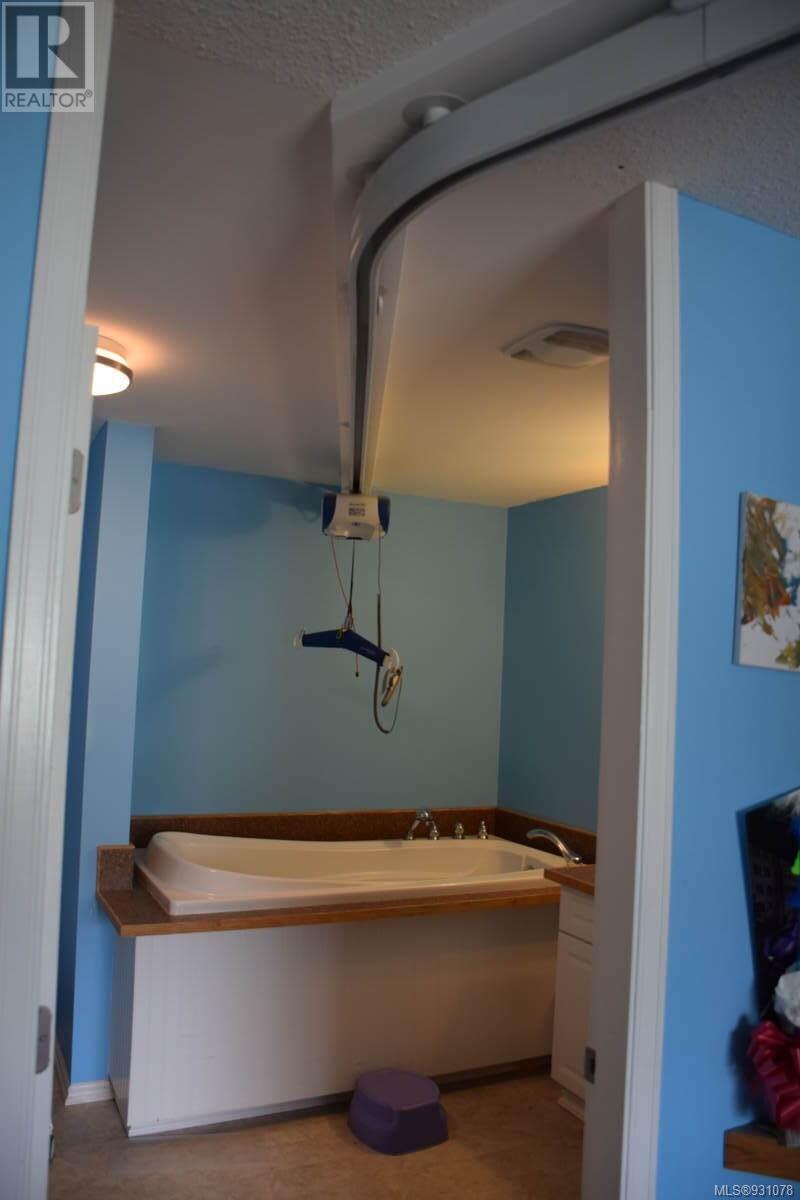 7370 Thunderbird Way Property Photo 26